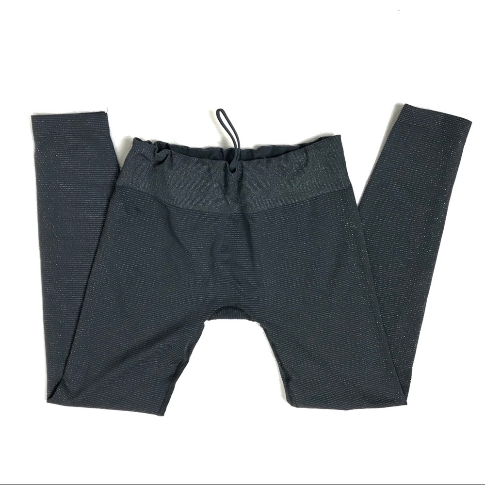 Athleta Grey Shimmer Stripes Tights Size M    A-34